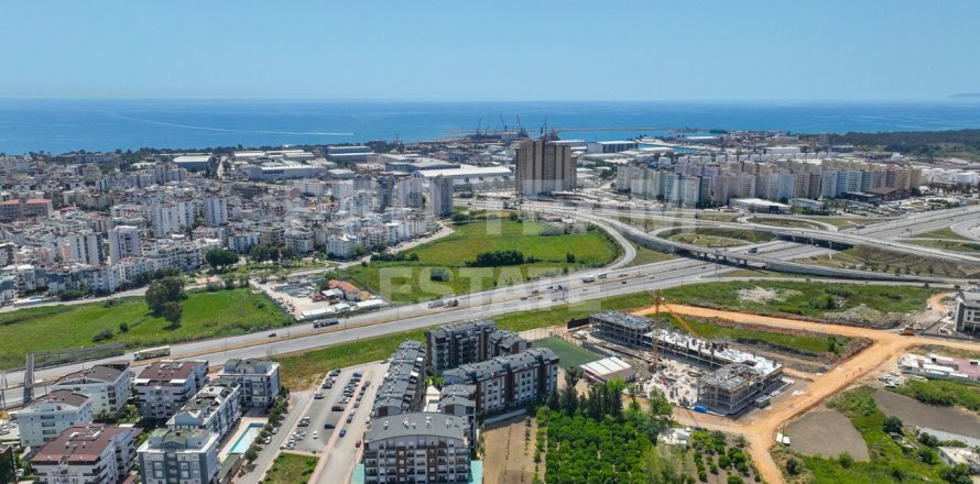 Lägenhet  i Konyaalti, Antalya, Turkiet Nr. 190365
