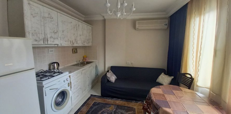 1+1 Apartment in Alanya, Antalya, Turkey No. 187494