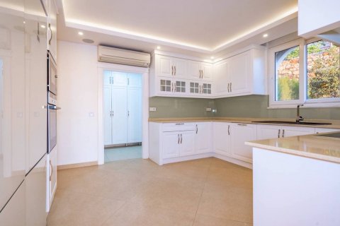 Villa for sale  in Alanya, Antalya, Turkey, 5 bedrooms, 580m2, No. 172386 – photo 8