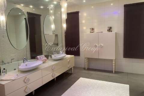 Villa for sale  in Istanbul, Turkey, 10 bedrooms, 950m2, No. 178964 – photo 9