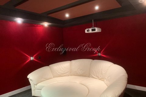 Villa for sale  in Istanbul, Turkey, 10 bedrooms, 950m2, No. 178964 – photo 11