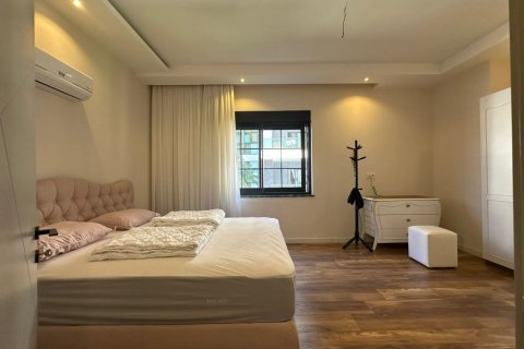 Продажа квартиры  в Оба, Анталье, Турция 5 комн., 180м2, №167654 – фото 4