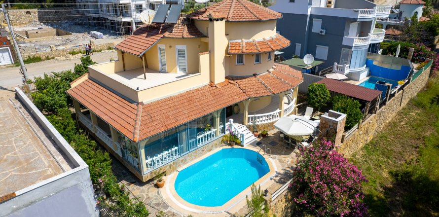 3+1 Villa i Alanya, Antalya, Tyrkia Nr. 173260