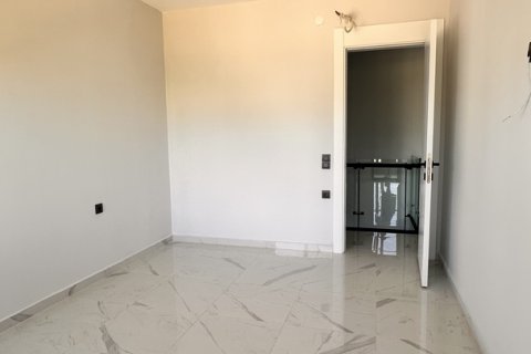 آپارتمان در  Kestel ، ترکیه 2 خوابه ، 104 متر مربع.  شماره 177084 - 14