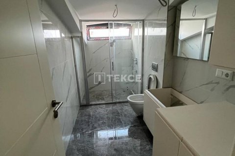 آپارتمان در  Istanbul ، ترکیه 5 خوابه ، 177 متر مربع.  شماره 71681 - 13