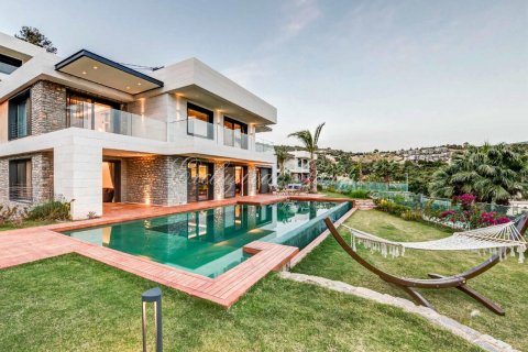 5+5 Villa  in Bodrum, Mugla, Turkey No. 179316
