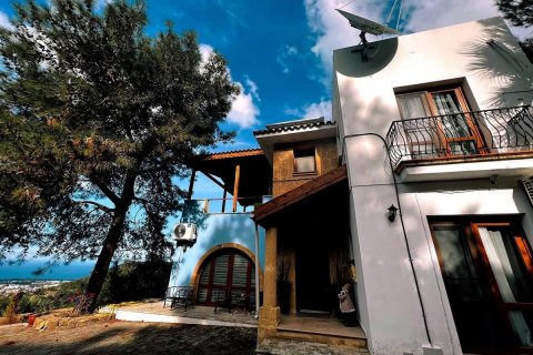 Villa 3+1 Girne, №190985