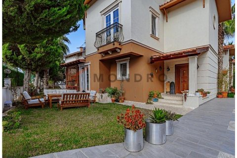 Villa for sale  in Belek, Antalya, Turkey, 4 bedrooms, 350m2, No. 184184 – photo 2