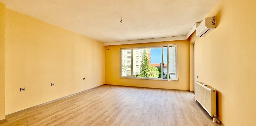 3+1 Apartment  in Antalya, Turkey No. 211335