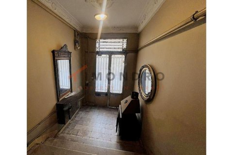 12+4 Lägenhet  i Beyoglu, Istanbul, istanbul, Turkiet Nr. 184849 - 6