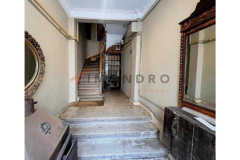 12+4 Lägenhet  i Beyoglu, Istanbul, istanbul, Turkiet Nr. 184849 - 5