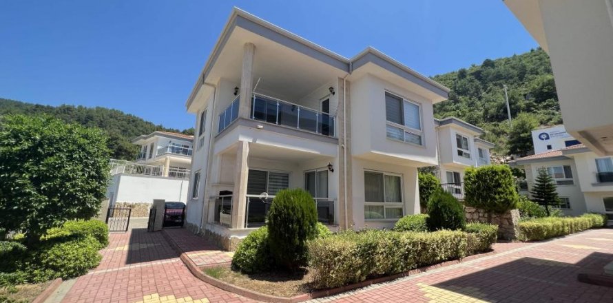 Villa in Alanya, Antalya, Turkey No. 165426