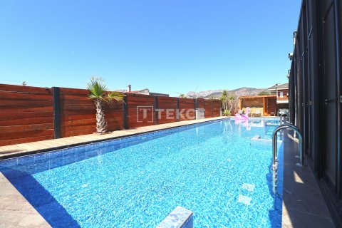 2+1 Villa in Dosemealti, Antalya, Türkei Nr. 191682 - 9