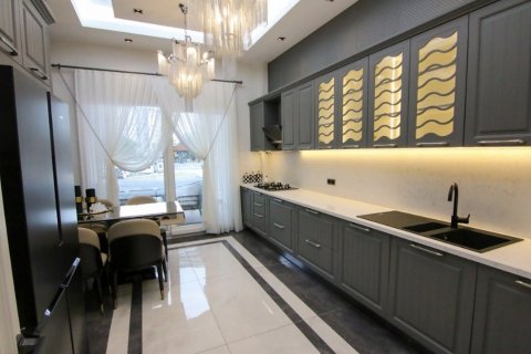 4+1 Lejlighed i Istanbul, Tyrkiet Nr. 172967 - 6