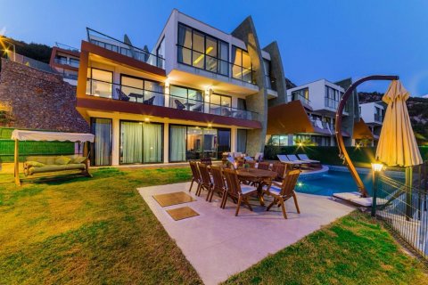آپارتمان در  Alanya ، ترکیه 650 متر مربع.  شماره 166424