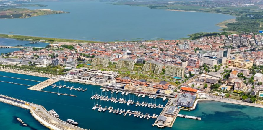 Квартира 2-х ком. в Бююкчекмедже, Стамбул, Турция №177700