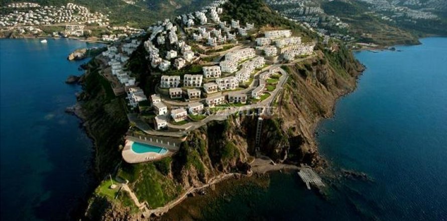 2+1 Villa in Bodrum, Mugla, Türkei Nr. 178468