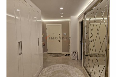 Apartment for sale  in Bueyuekcekmece, Istanbul, Turkey, 4 bedrooms, 250m2, No. 193260 – photo 17