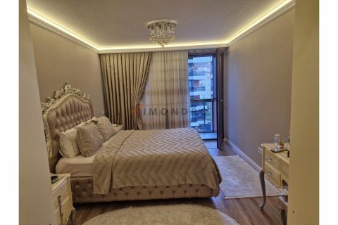 Apartment for sale  in Bueyuekcekmece, Istanbul, Turkey, 4 bedrooms, 250m2, No. 193260 – photo 14