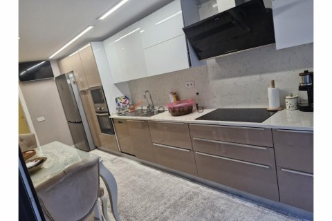 Apartment for sale  in Bueyuekcekmece, Istanbul, Turkey, 4 bedrooms, 250m2, No. 193260 – photo 8