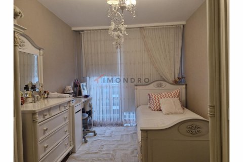 Apartment for sale  in Bueyuekcekmece, Istanbul, Turkey, 4 bedrooms, 250m2, No. 193260 – photo 23