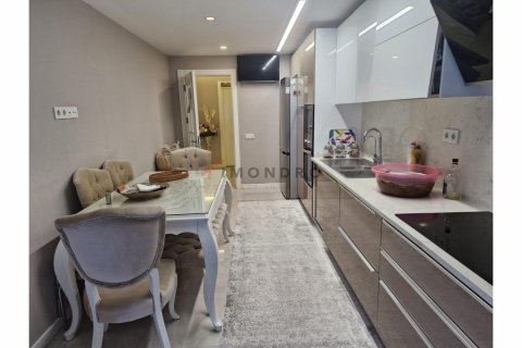 Apartment for sale  in Bueyuekcekmece, Istanbul, Turkey, 4 bedrooms, 250m2, No. 193260 – photo 7