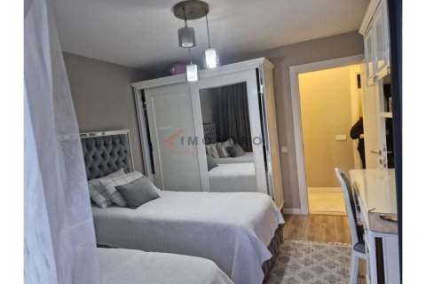 Apartment for sale  in Bueyuekcekmece, Istanbul, Turkey, 4 bedrooms, 250m2, No. 193260 – photo 18