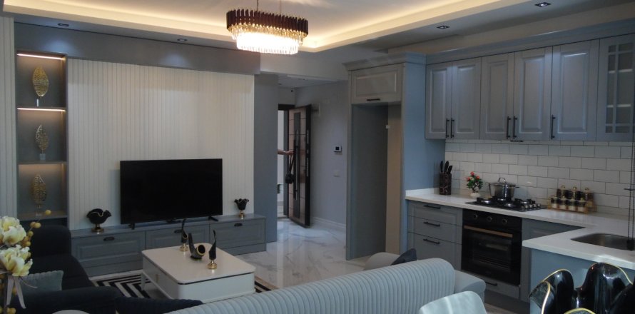 2+1 Apartment  in Mersin, Turkey No. 179477