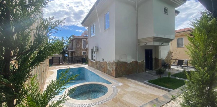 2+1 Villa in Alanya, Antalya, Türkei Nr. 172190