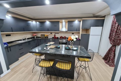 1+1 Apartment  in Alanya, Antalya, Turkey No. 174122