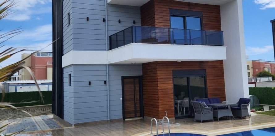 3+1 Villa in Serik, Antalya, Turkey No. 185187
