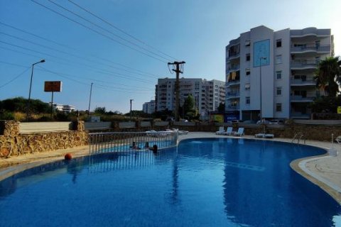 Lägenhet  i Tosmur, Alanya, Antalya, Turkiet Nr. 165451
