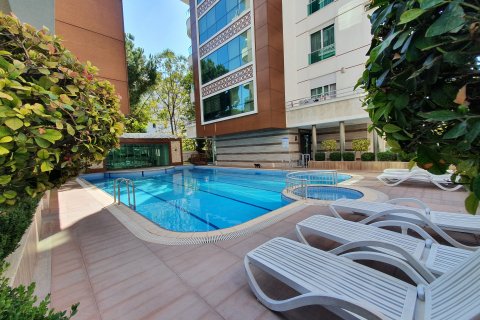 Daire  1+1  Antalya, Türkiye №164414