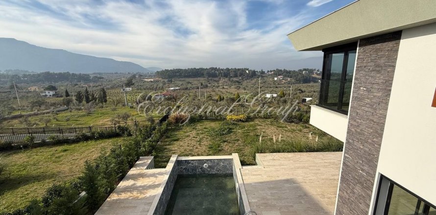 Villa 4+1 İzmir, Türkiye №184061