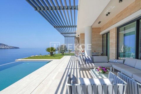 5+1 Villa i Bodrum, Mugla, Turkiet Nr. 171530 - 3