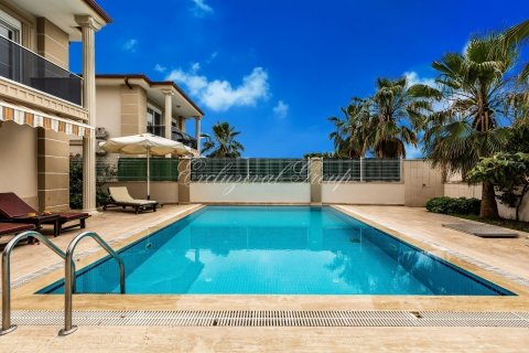 3+1 Villa  i Kemer, Antalya, Turkiet Nr. 178714 - 18