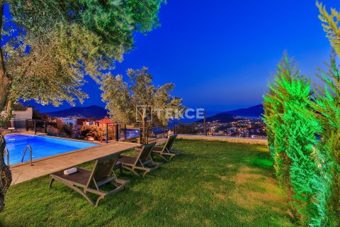 5+1 Villa  i Kas, Antalya, Turkiet Nr. 164946 - 11