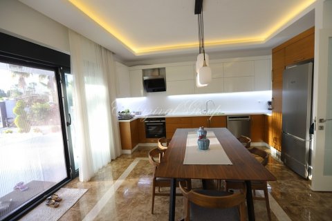 4+1 Villa  i Kemer, Antalya, Turkiet Nr. 190485 - 9