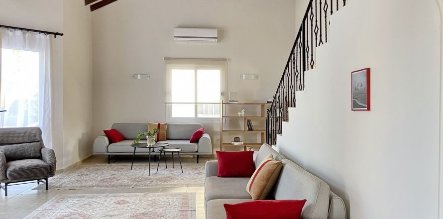 Villa  in Famagusta,  Nr. 211202