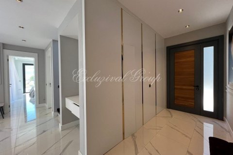 Villa for sale in Bodrum, Mugla, Turkey, 5 bedrooms, 220m2, No. 179145 – photo 14