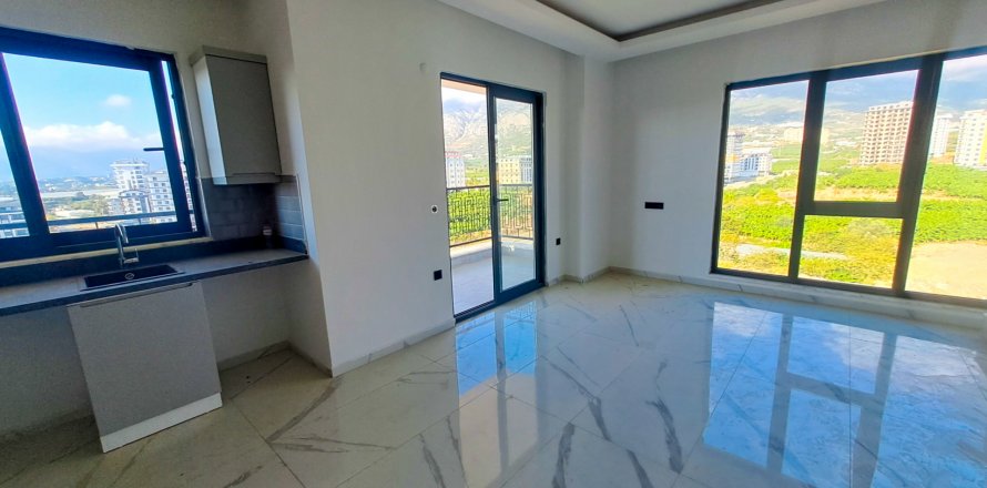 2+1 Apartment in Alanya, Antalya, Turkey No. 185850