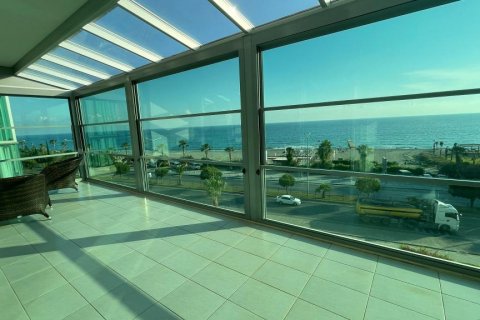 آپارتمان در  Kestel ، ترکیه 180 متر مربع.  شماره 164620