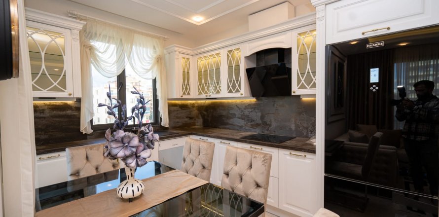 2+1 Apartment  in Alanya, Antalya, Turkey No. 173990