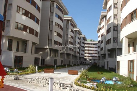 2+1 Wohnung in Istanbul, Türkei Nr. 178535 - 8