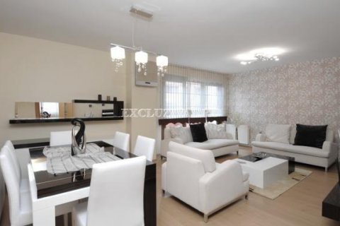2+1 Wohnung in Istanbul, Türkei Nr. 178535 - 3